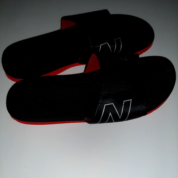Men's New Balance Slipper - Picture 2 of 3